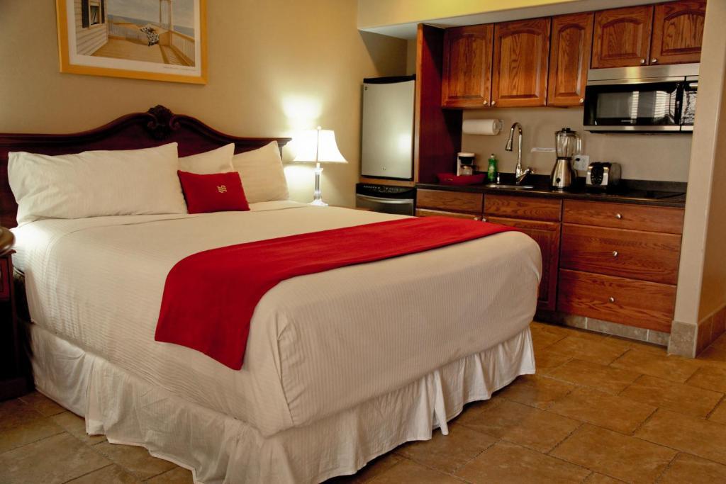 Lake Grassy Inn & Suites Lake Placid Rum bild